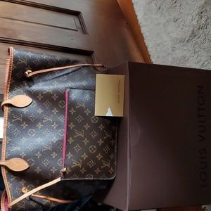 Louis vuitton authentic bag